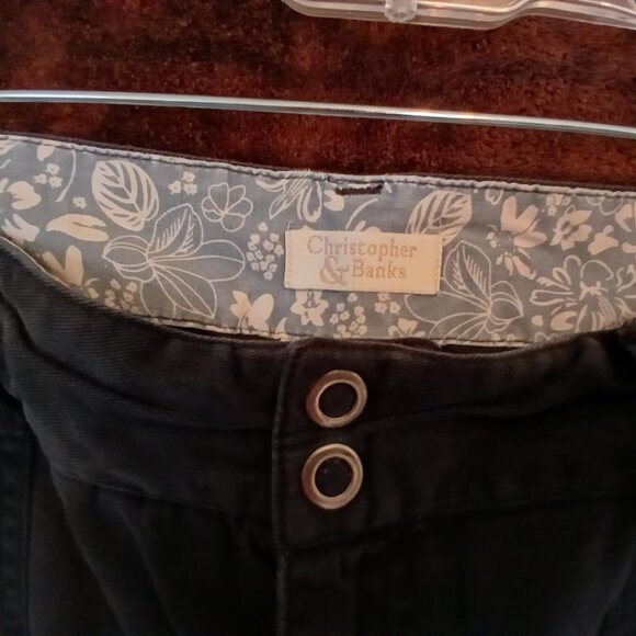 Christopher & Banks faded black capris SIZE 16 - Picture 4 of 4